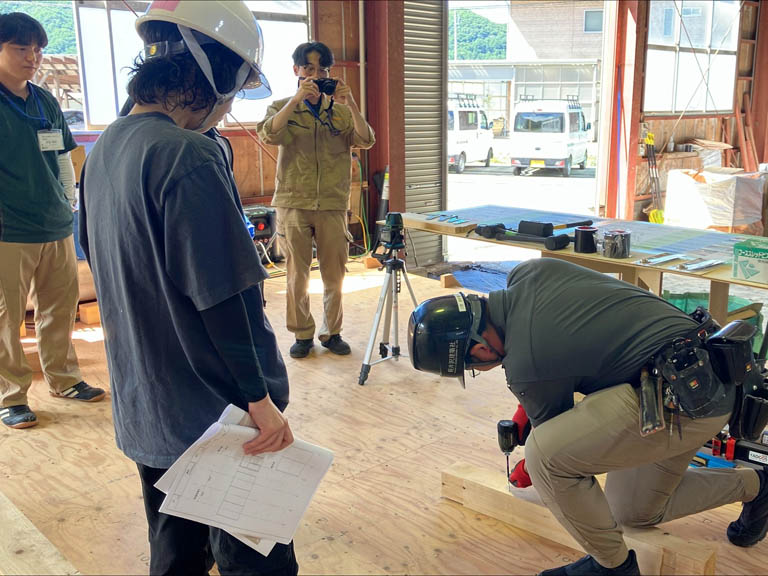 ワークショップ「断熱小屋づくり」